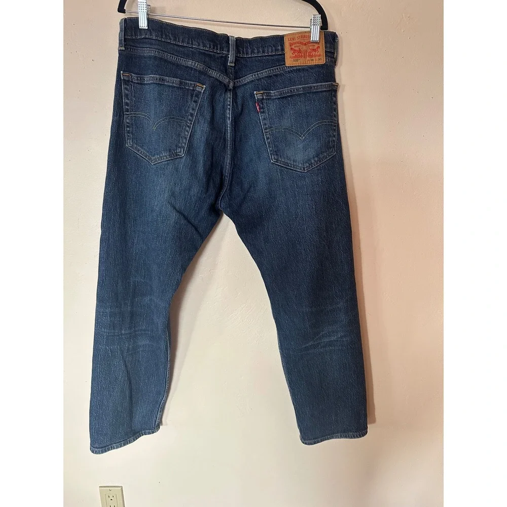 Levis 505 Regular Fit Jeans Mens 36x30 Medium Dark Wash Straight Leg Denim